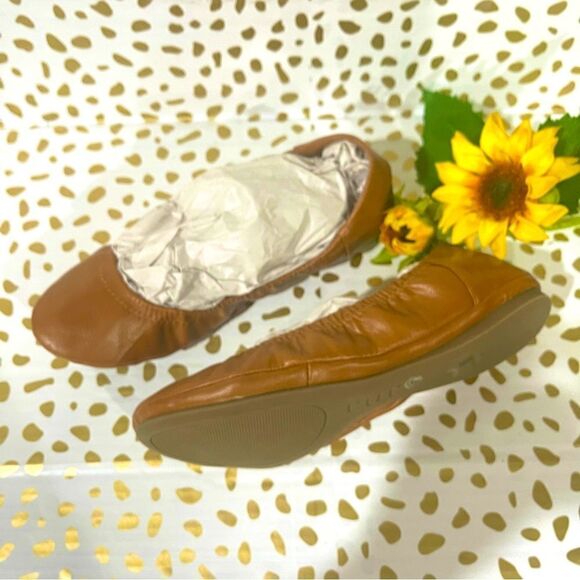 a.n.a Joy scrunch memory foam cognac flats - Picture 5 of 12